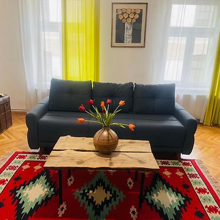 Spacious Stylish Apartment In Old Town Sibiu Dış mekan fotoğraf